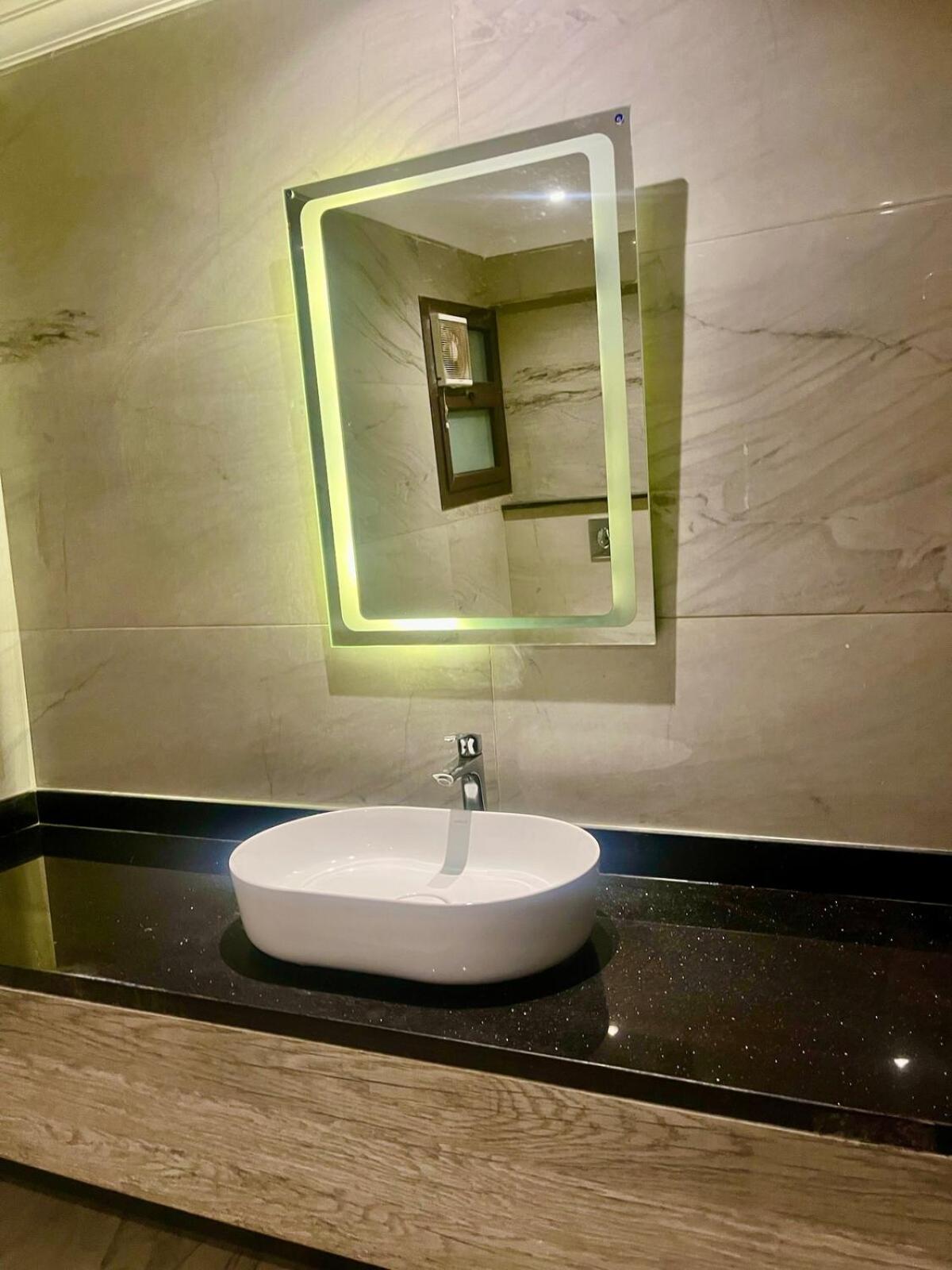 Apartment Stylish 3br In Dokki - Fully Furnished & Equipped *