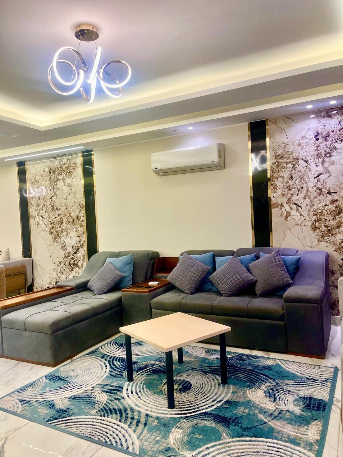 Stylish 3br In Dokki - Fully Furnished & Equipped Apartment