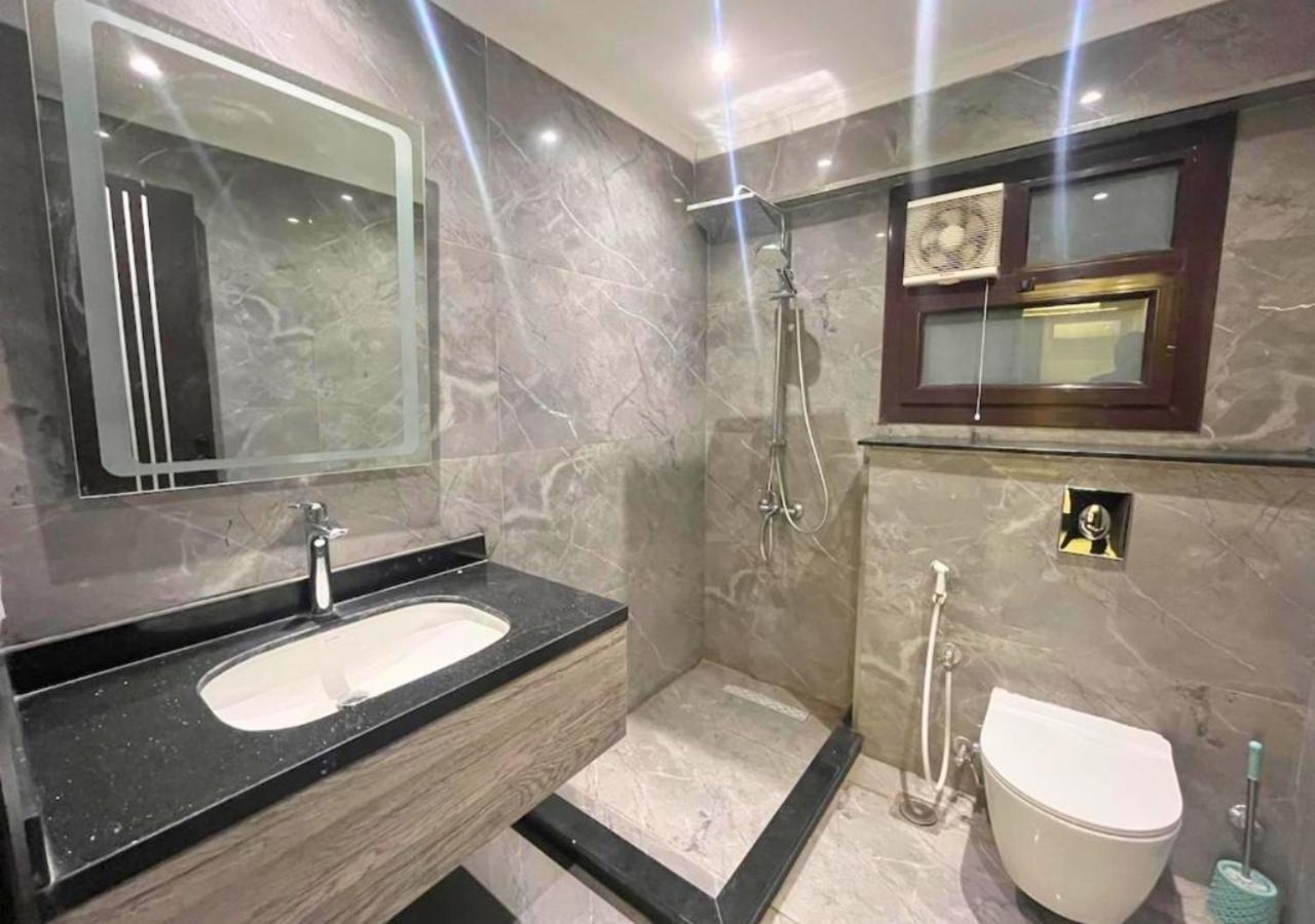 Stylish 3br In Dokki - Fully Furnished & Equipped Apartment *